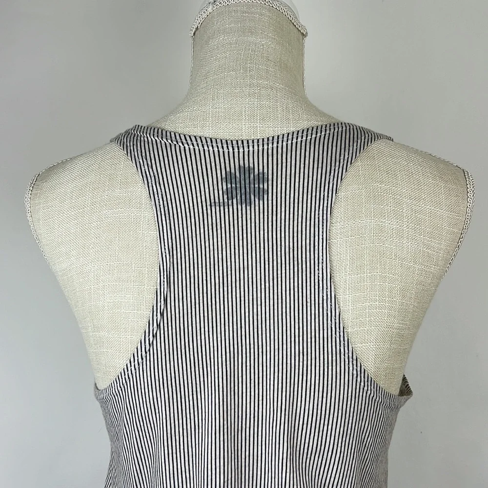 URBAN OUTFITTERS tank striped with floral design. Handmade. L - Picture 6 of 9